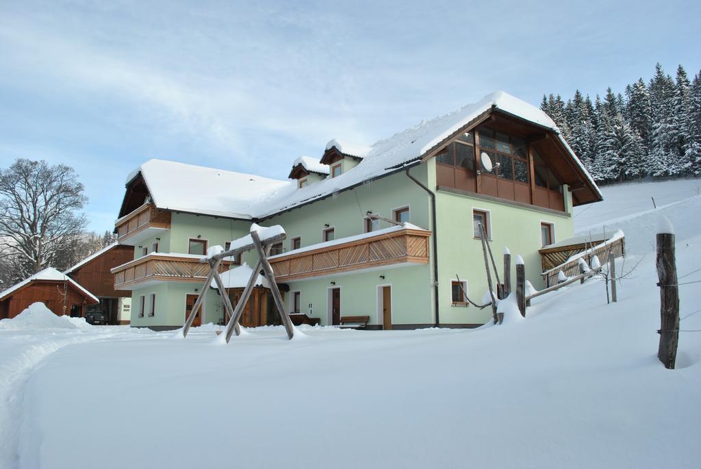 הוילה Ljubno Tourist Farm Kladje מראה חיצוני תמונה